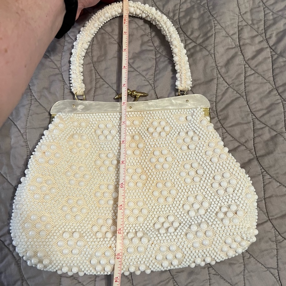 VTG 8x11 Beaded Purse White Gold John Wind Hong Kong Bakelite Pearl - Picture 4 of 10
